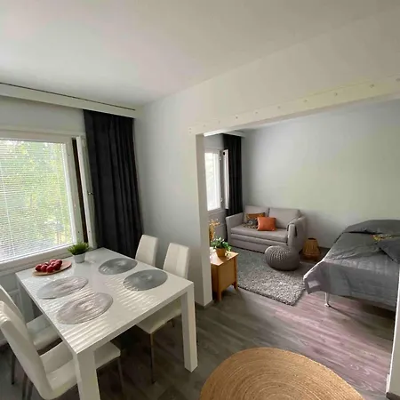Modern Apartment- Great Equipment - Smart Tv -fast Wifi, Close To The Center *